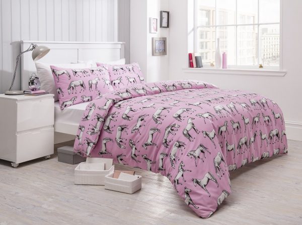 Olivia Rocco Pink Horse Duvet